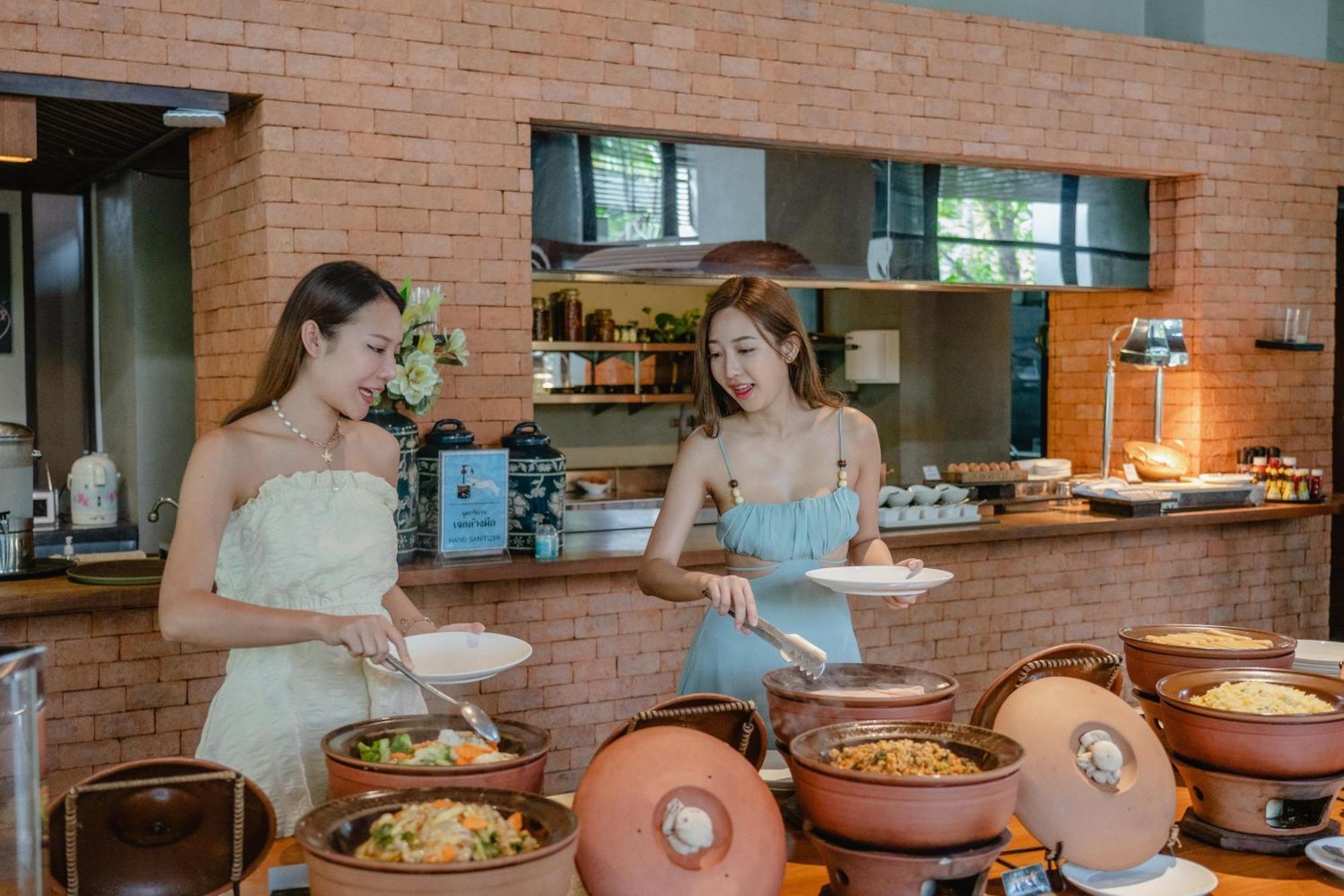 Pattara Resort & Spa Phitsanulok Exterior photo