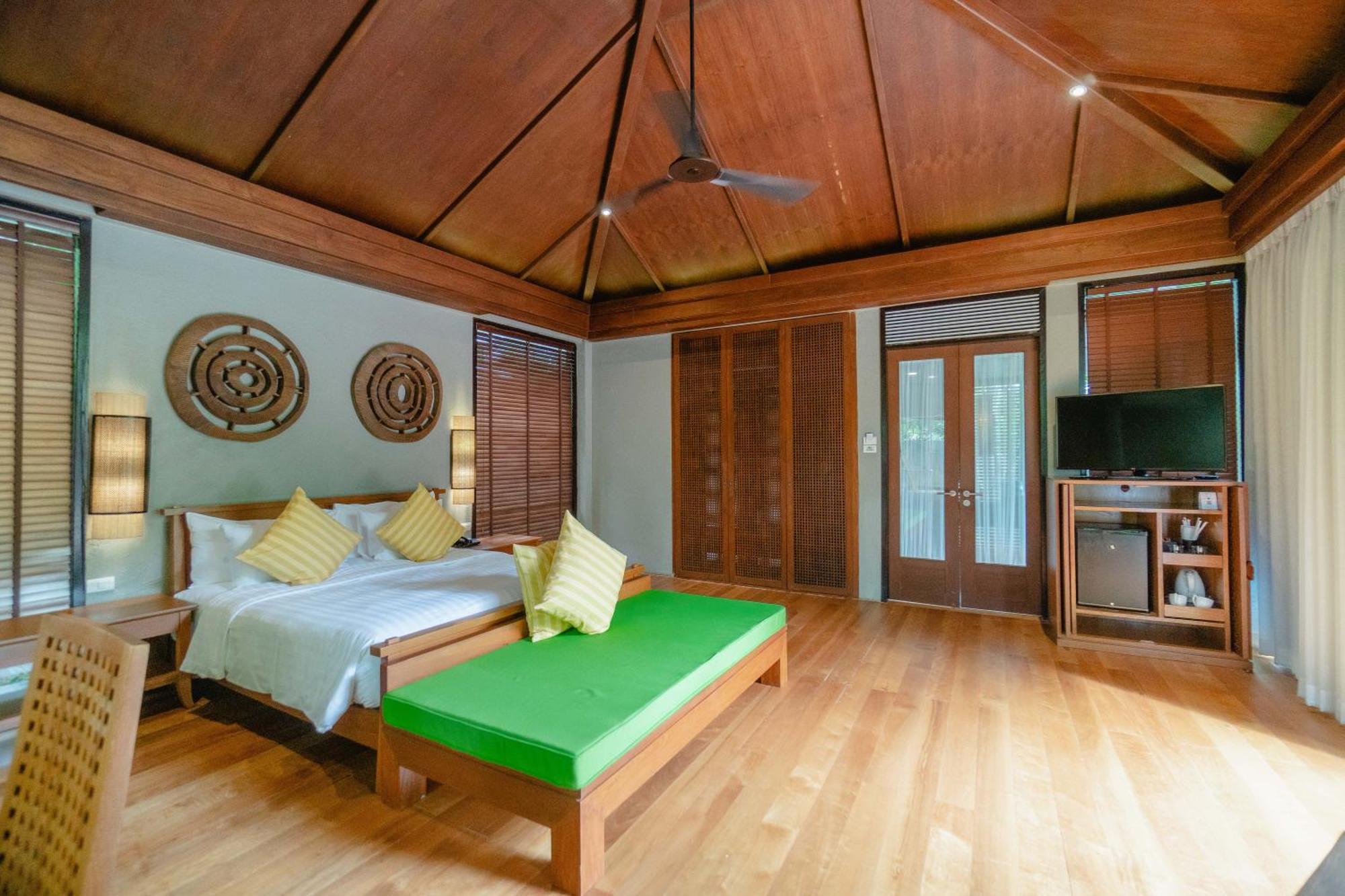 Pattara Resort & Spa Phitsanulok Exterior photo